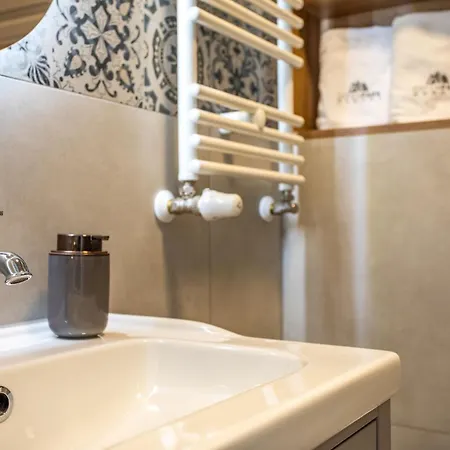 Park B26 Baseny, Sauna, Silownia شكلارسكا بوريبا